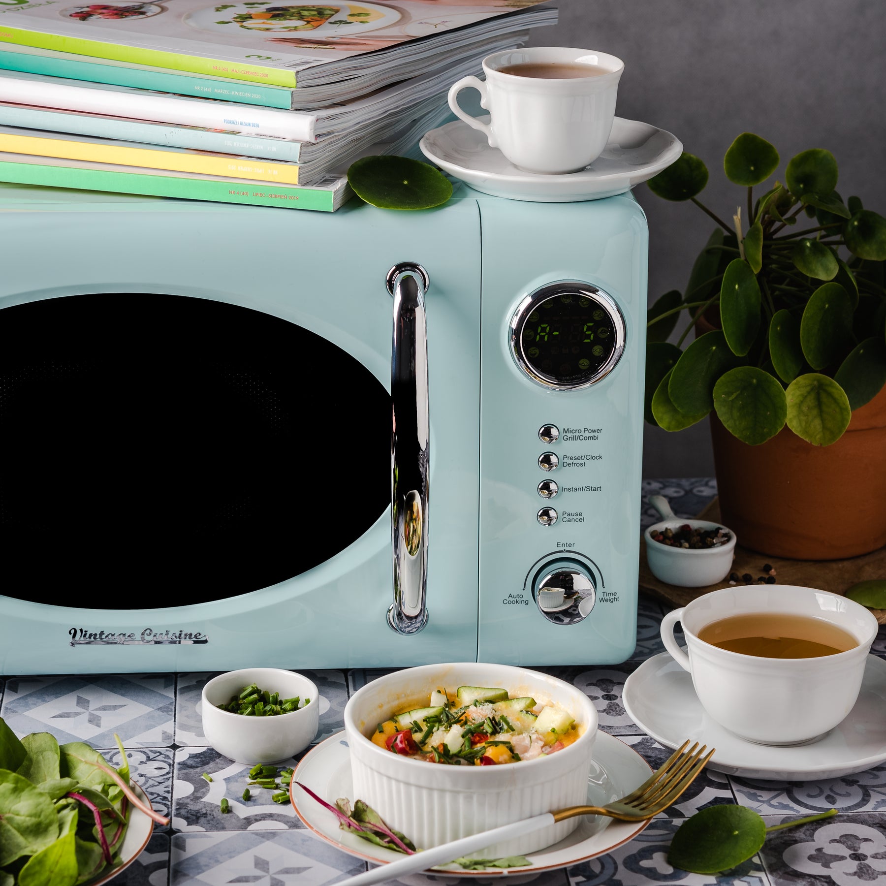  Retro microwave with display Vintage Cuisine